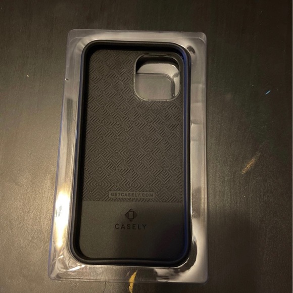 iPhone 12 Pro Max Cases - Picture 6 of 7